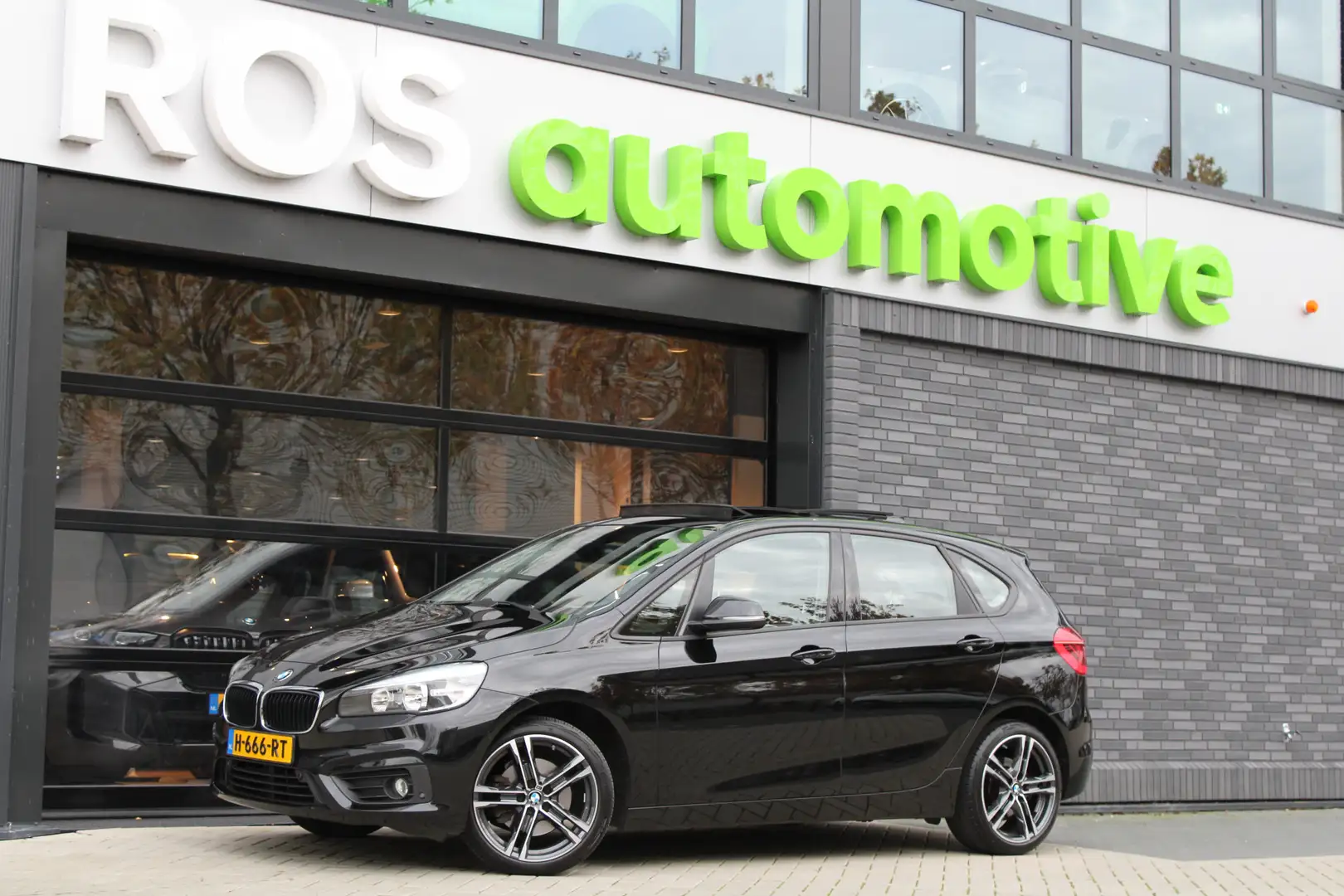 BMW 218 2-serie Active Tourer 218i M Sport | PANO | PDC V+ Noir - 1