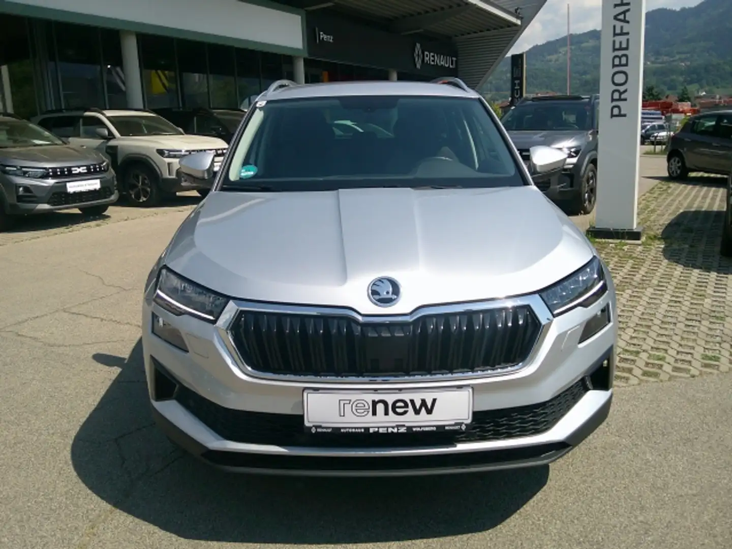 Skoda Karoq 1,0 TSI Style Silber - 2