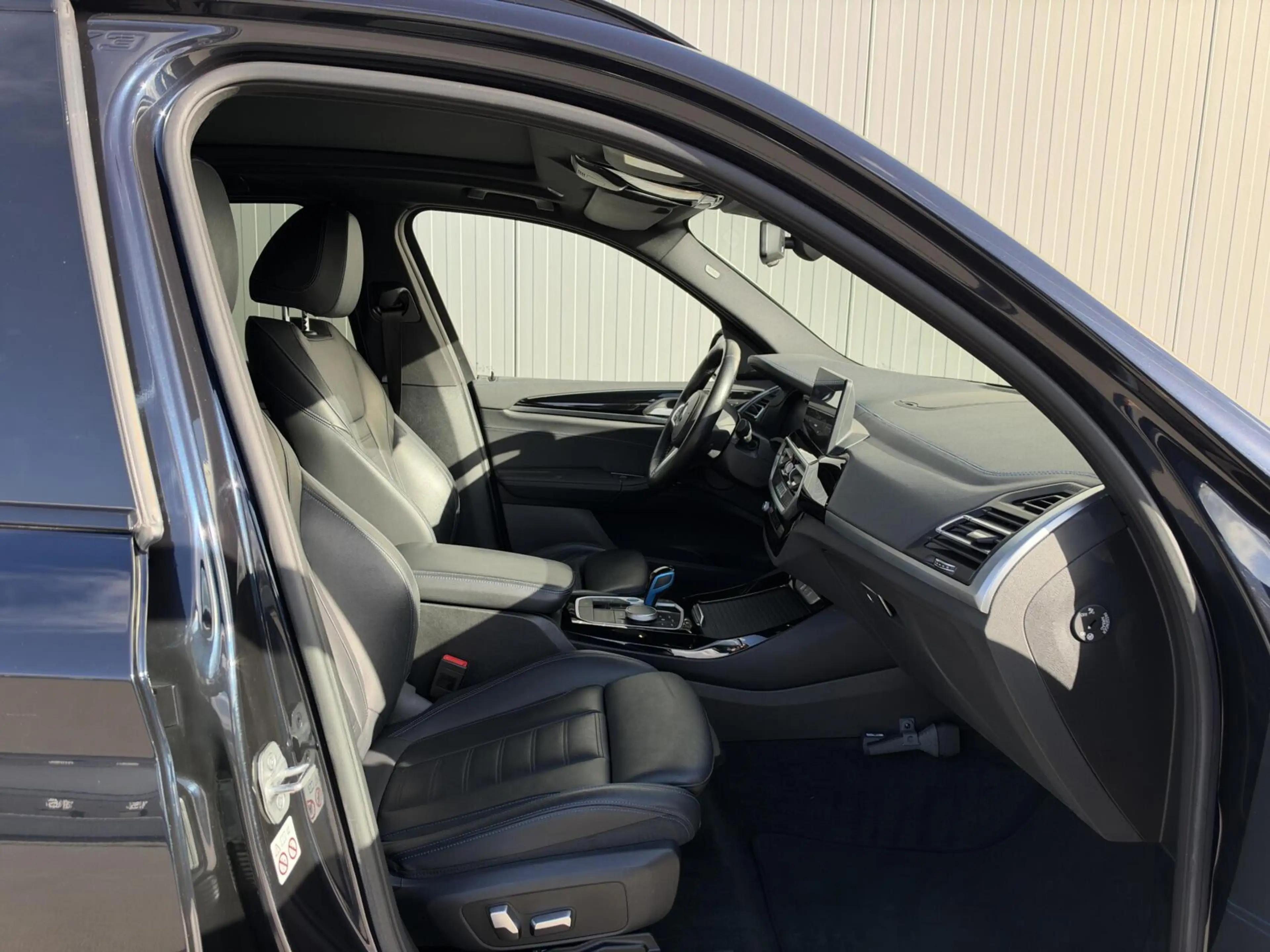 BMW iX3 High Executive 80 kWh|Trekhaak|Facelift|NL-Auto — photo 49
