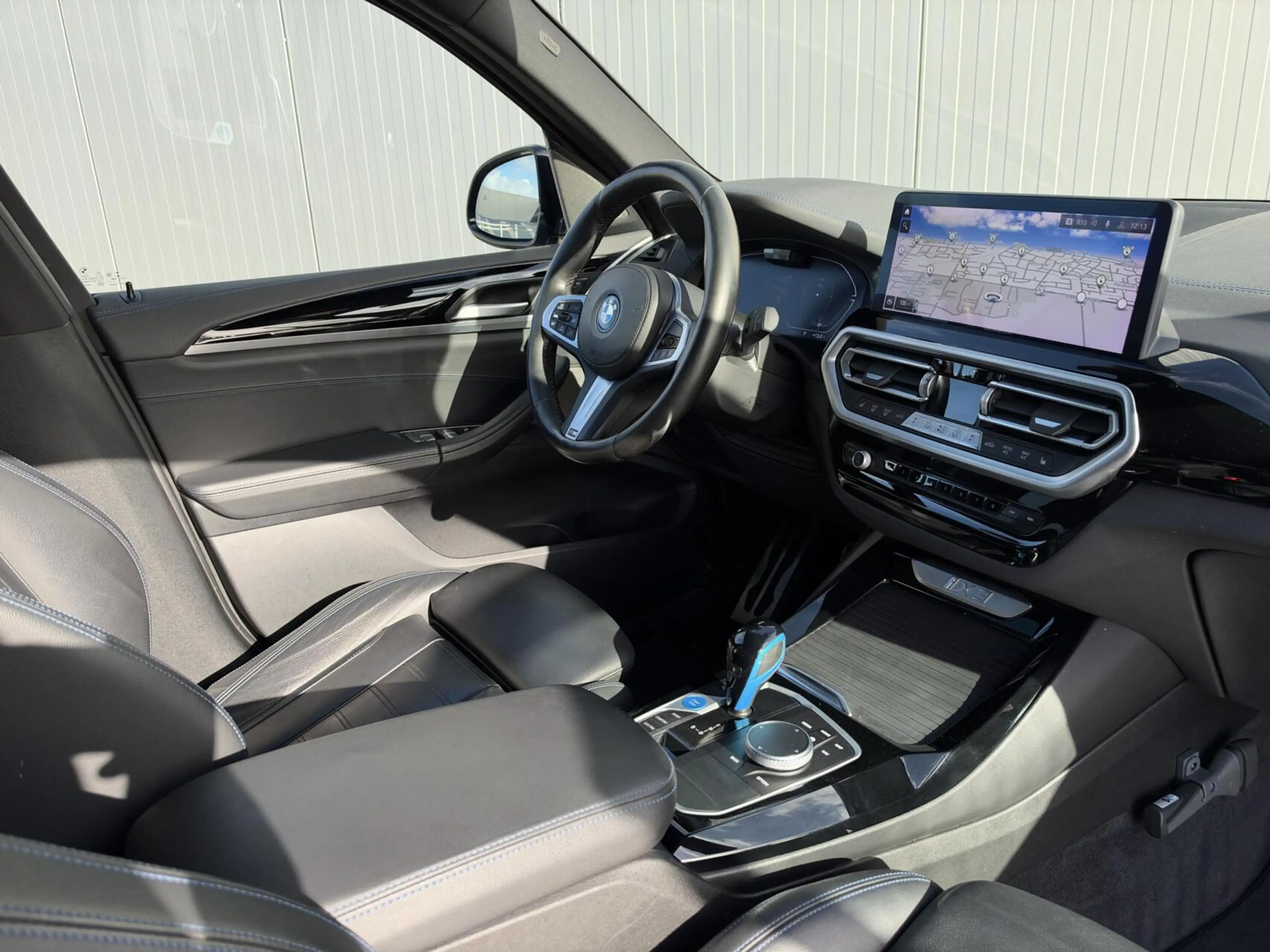 BMW iX3 High Executive 80 kWh|Trekhaak|Facelift|NL-Auto — photo 4