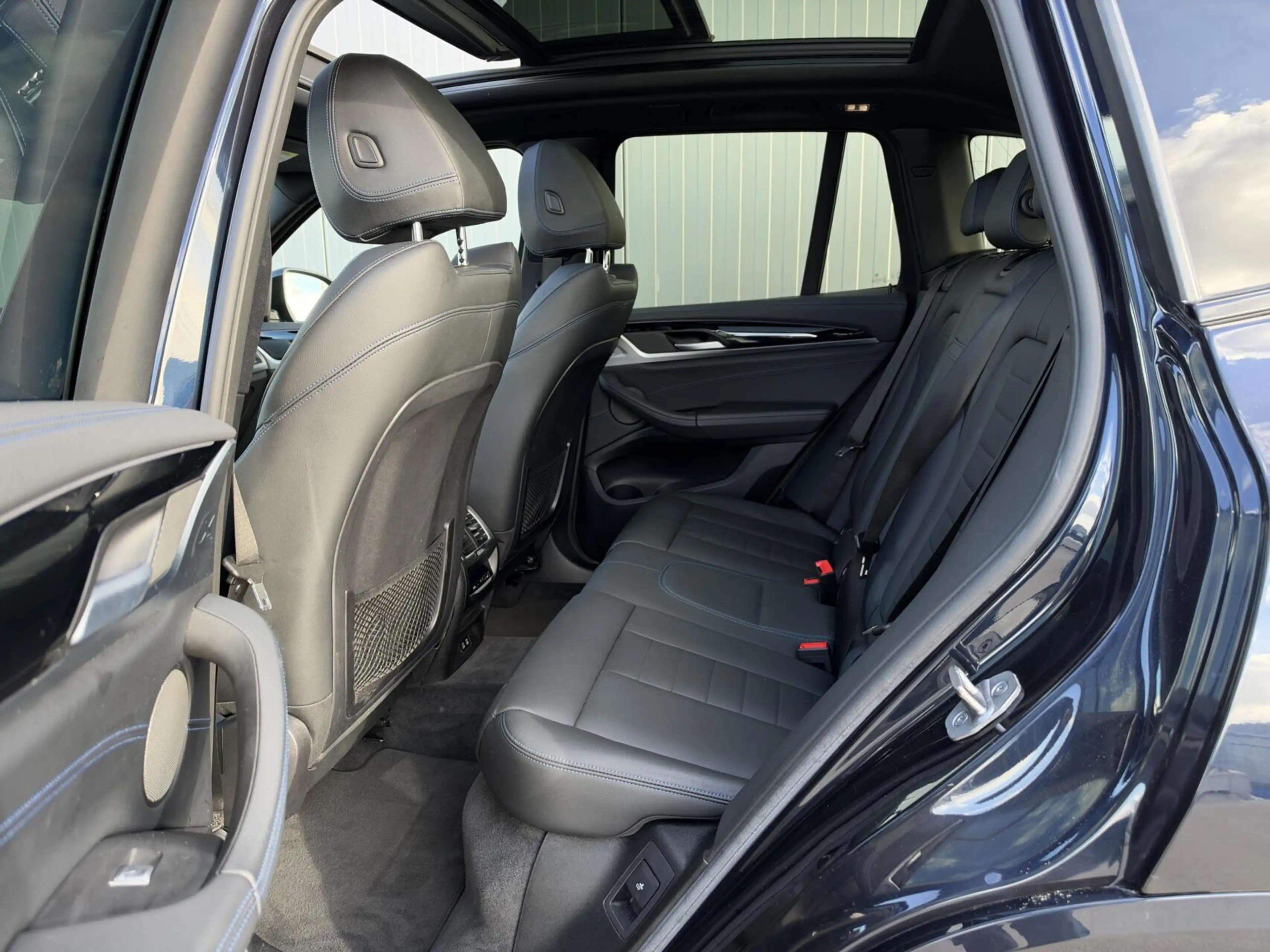 BMW iX3 High Executive 80 kWh|Trekhaak|Facelift|NL-Auto — photo 24