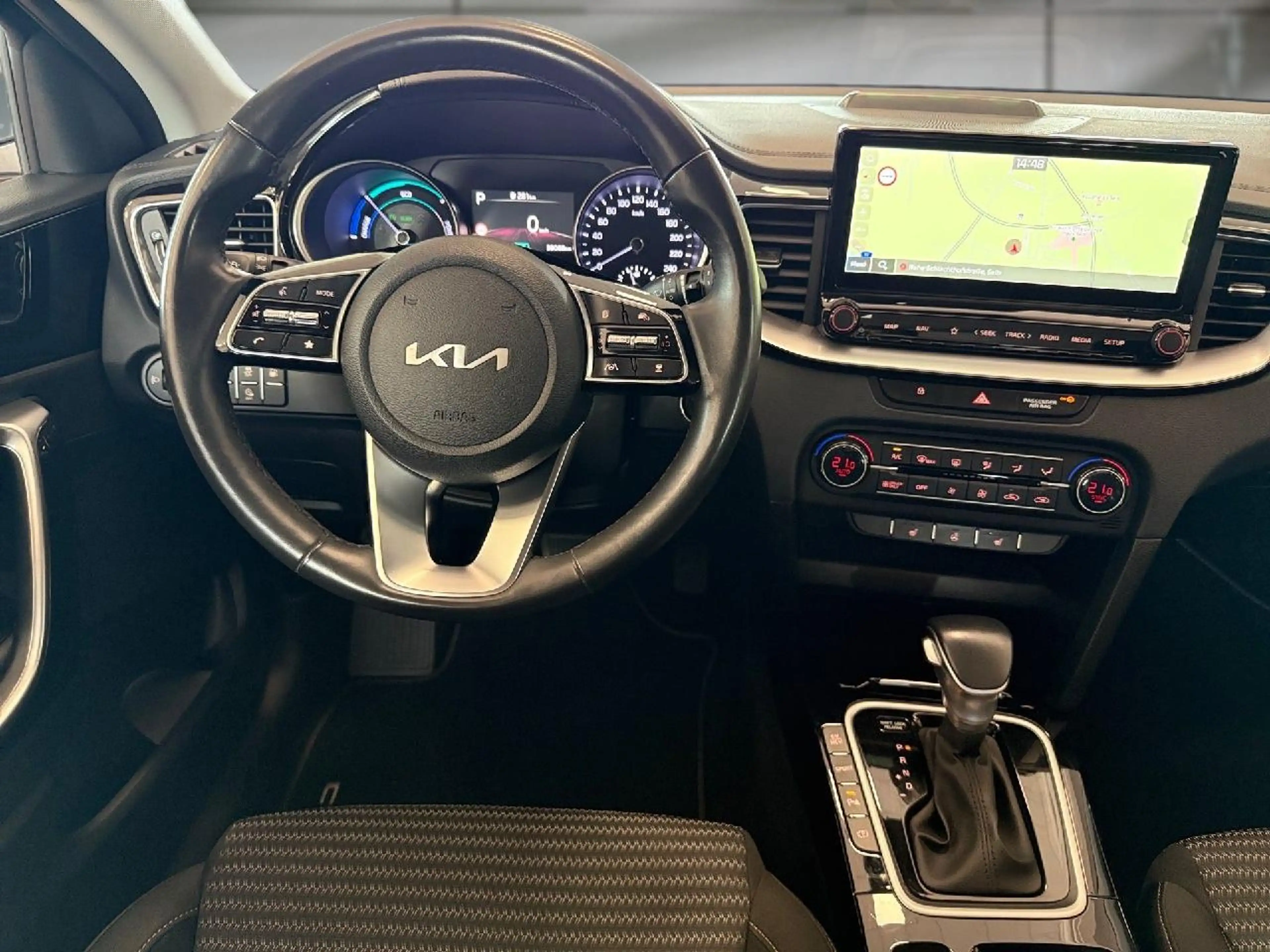 Kia Ceed SW / cee'd SW Plug-in Hybrid Spirit — photo 11