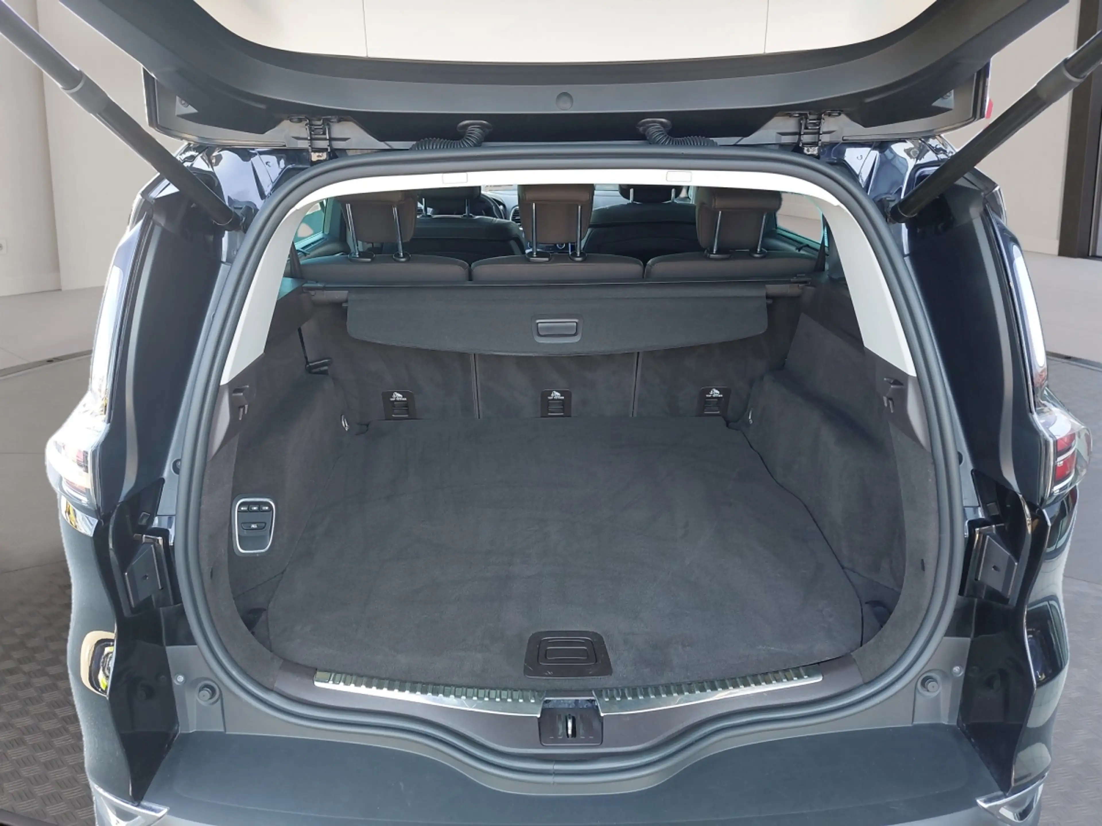 Renault Espace Intens BLUE dCi 200 EDC — photo 12