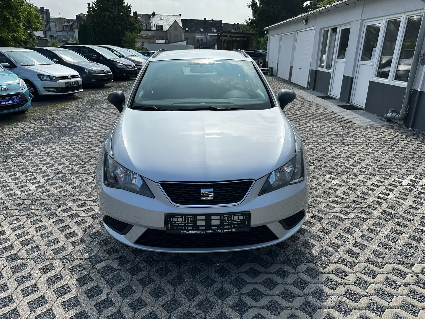 SEAT Ibiza Reference - Benzin, Klima, TÜV 2/26 Silber - 2