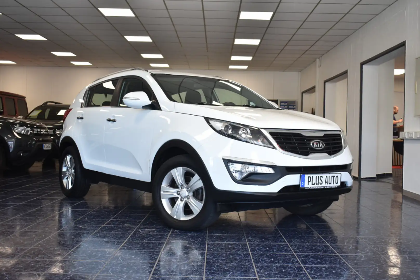 Kia Sportage 1,6 GDI Vision 2WD Temp PDC Sitzh. AHK Blanco - 1