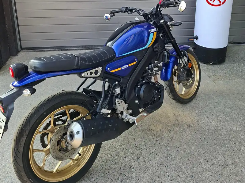 Yamaha XSR 125 - foto 2