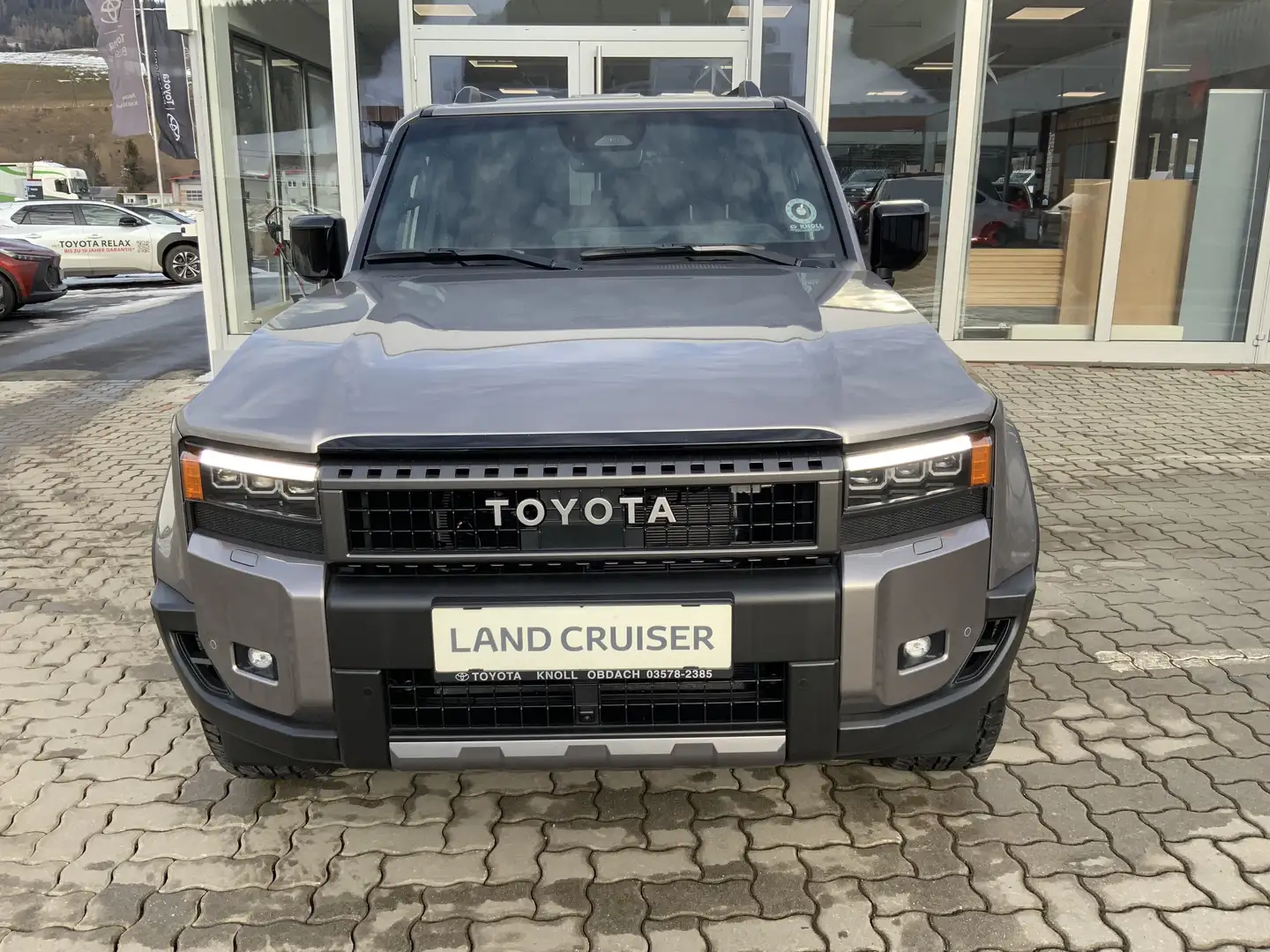 Toyota Land Cruiser 2,8 D-4D 151 kW AWD Executive Braun - 2