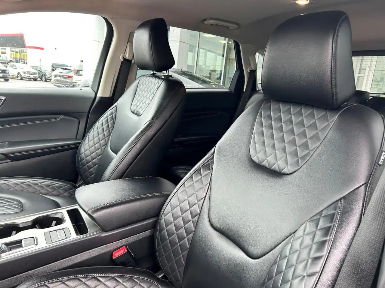 Ford Edge снимка Ford Edge