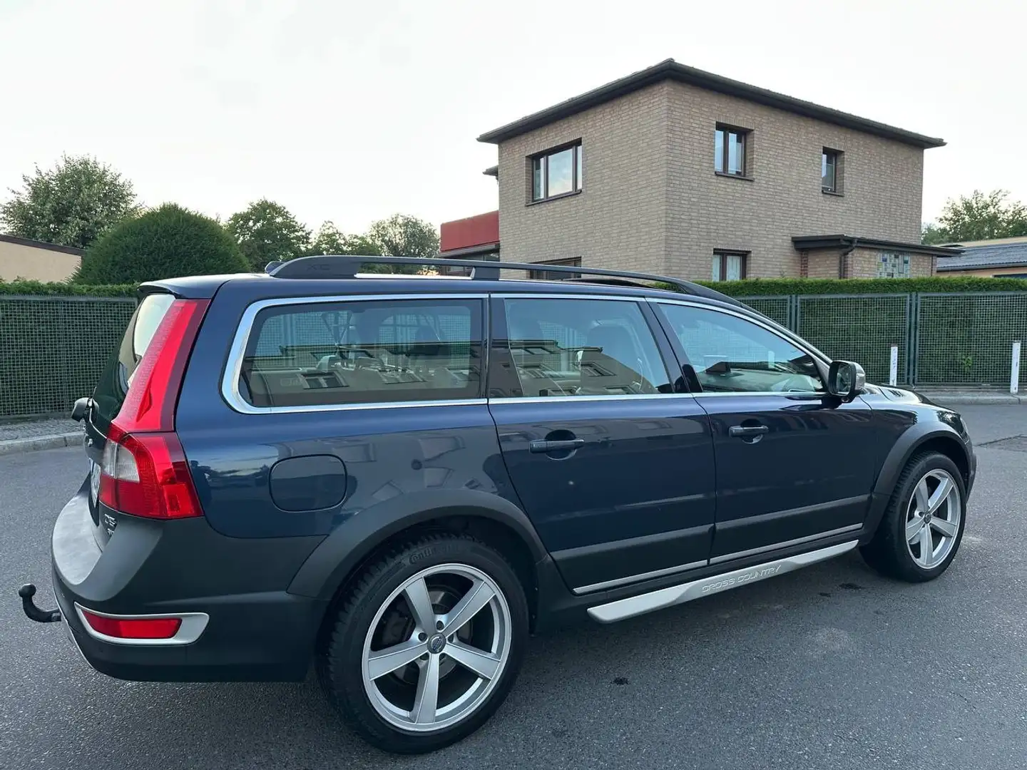 Volvo XC70 XC70 D5 AWD Aut. Summum Inscription Blau - 1