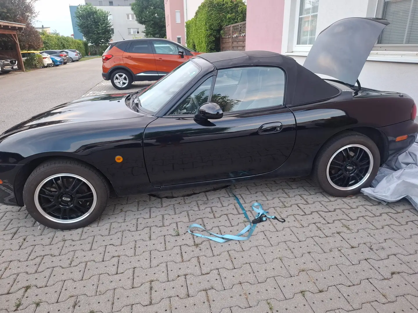 Mazda MX-5 MX-5 1,6i Magic Schwarz - 2