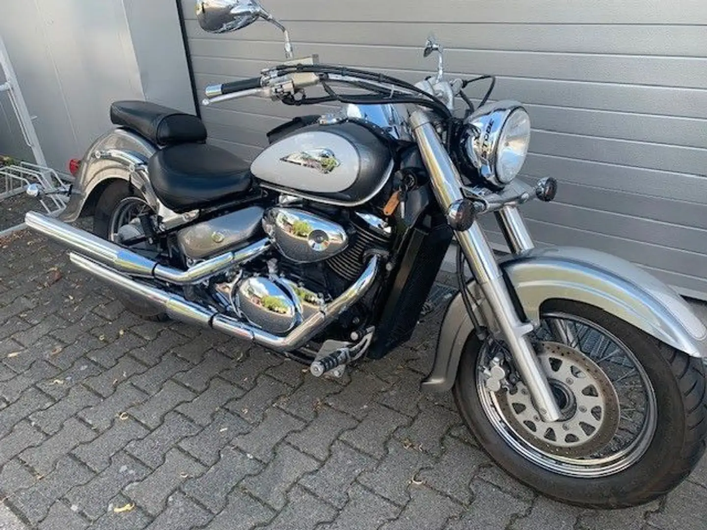 Suzuki VL 800 Intruder Argent - 2