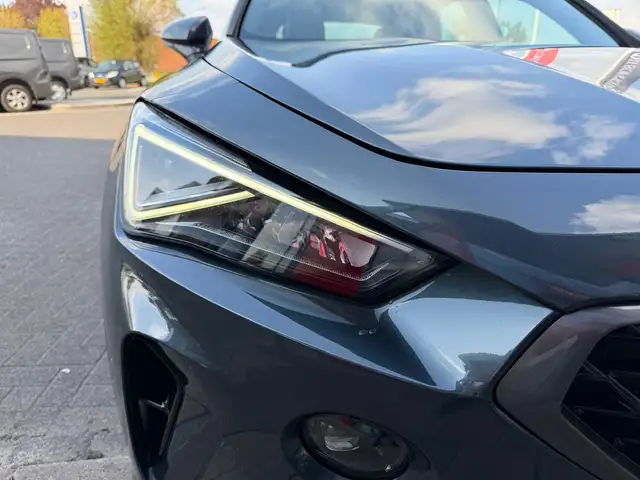 Cupra Formentor view 10