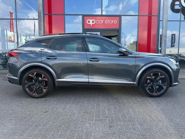 Cupra Formentor view 4