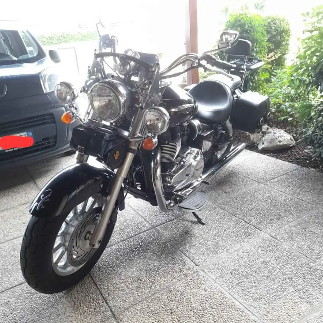 Triumph America LT Zwart - 1