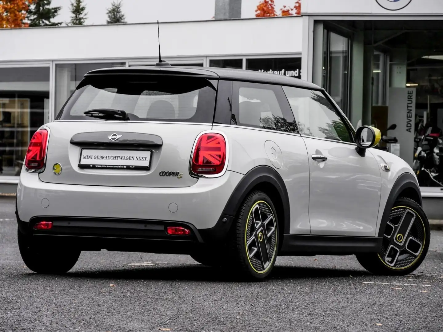 MINI Cooper SE TRIM M+DA+LED+KAMERA+SHZ Alb - 2