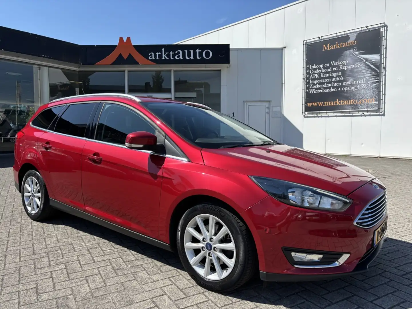 Ford Focus Wagon 1.0 First Edition Navi Bluetooth Pdc Cruise Rot - 1