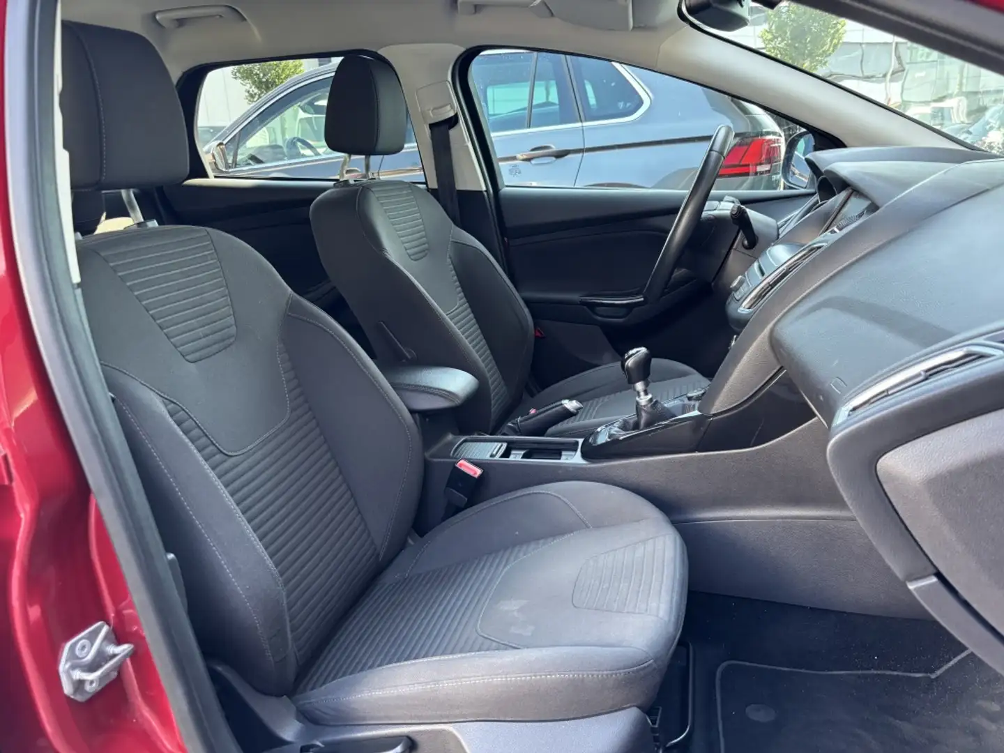 Ford Focus Wagon 1.0 First Edition Navi Bluetooth Pdc Cruise Rot - 2