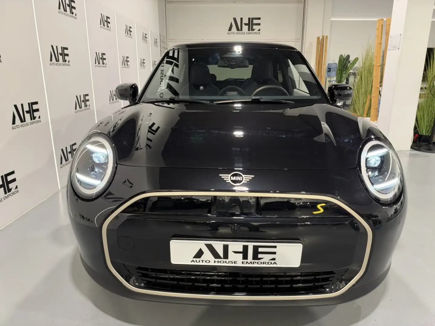 MINI Cooper SE Favoured Negro - 2