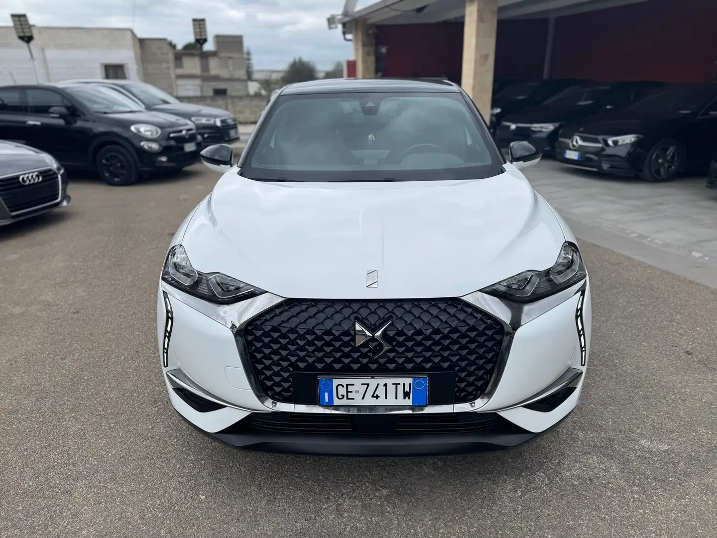DS Automobiles DS 3 Crossback DS3 Crossback 1.5 bluehdi So Chic 130cv auto Fehér - 2