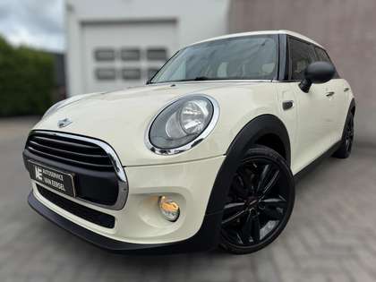 MINI One 1.5 First PARKEERSENSOREN / LMV / STOELVERWARMING
