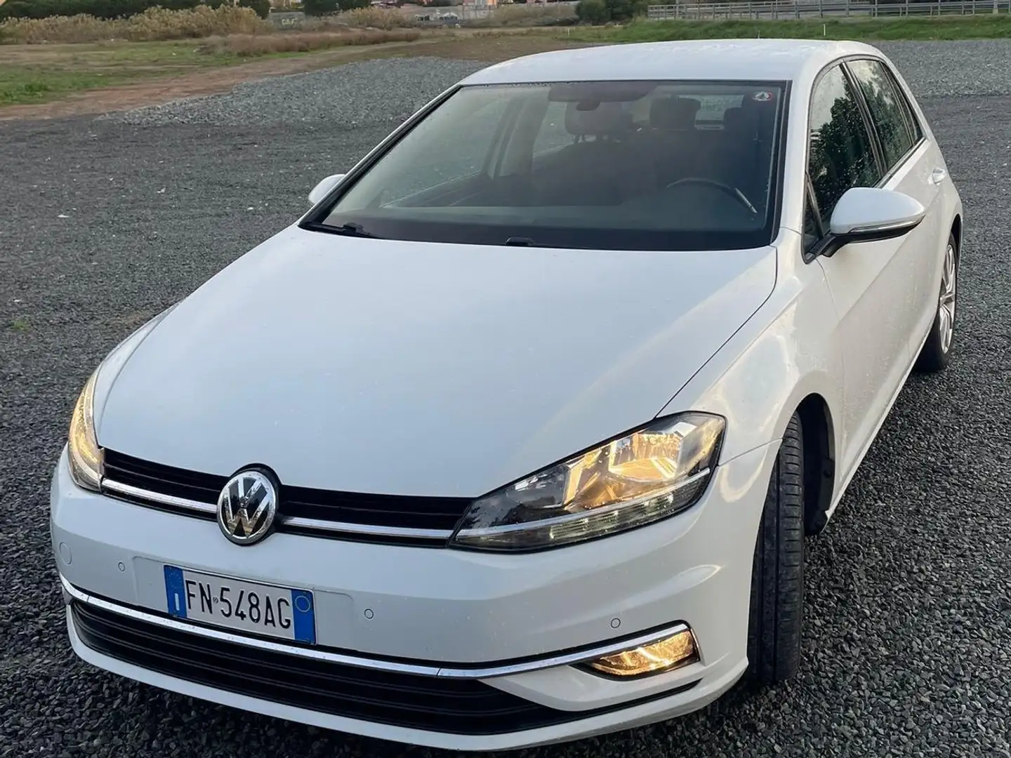 Volkswagen Golf Golf VII 2017 5p 5p 1.6 tdi Highline 115cv Bianco - 2