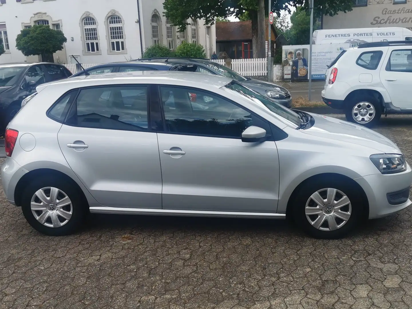 Volkswagen Polo Trendline Grau - 1