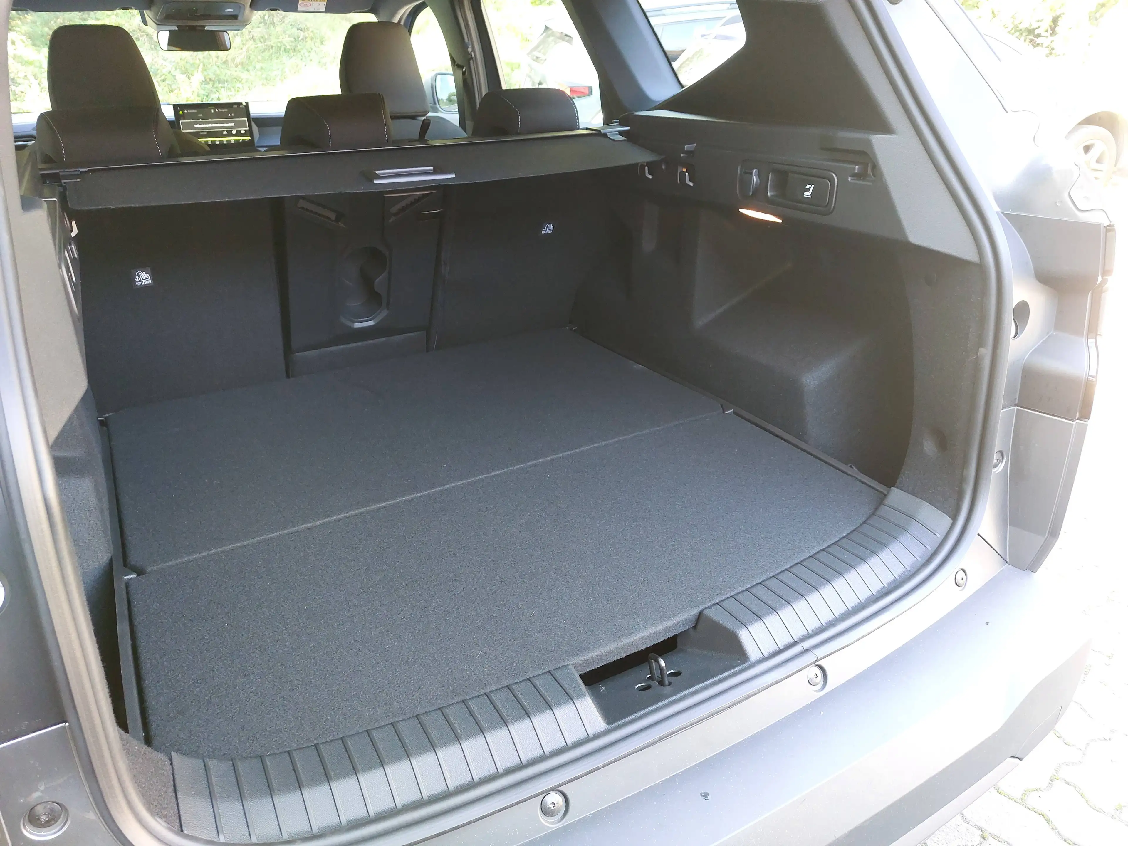 Dacia Bigster TCE140ECO-G Expression 5J Garantie Shzg. Winterpaket R-Kamera — photo 7