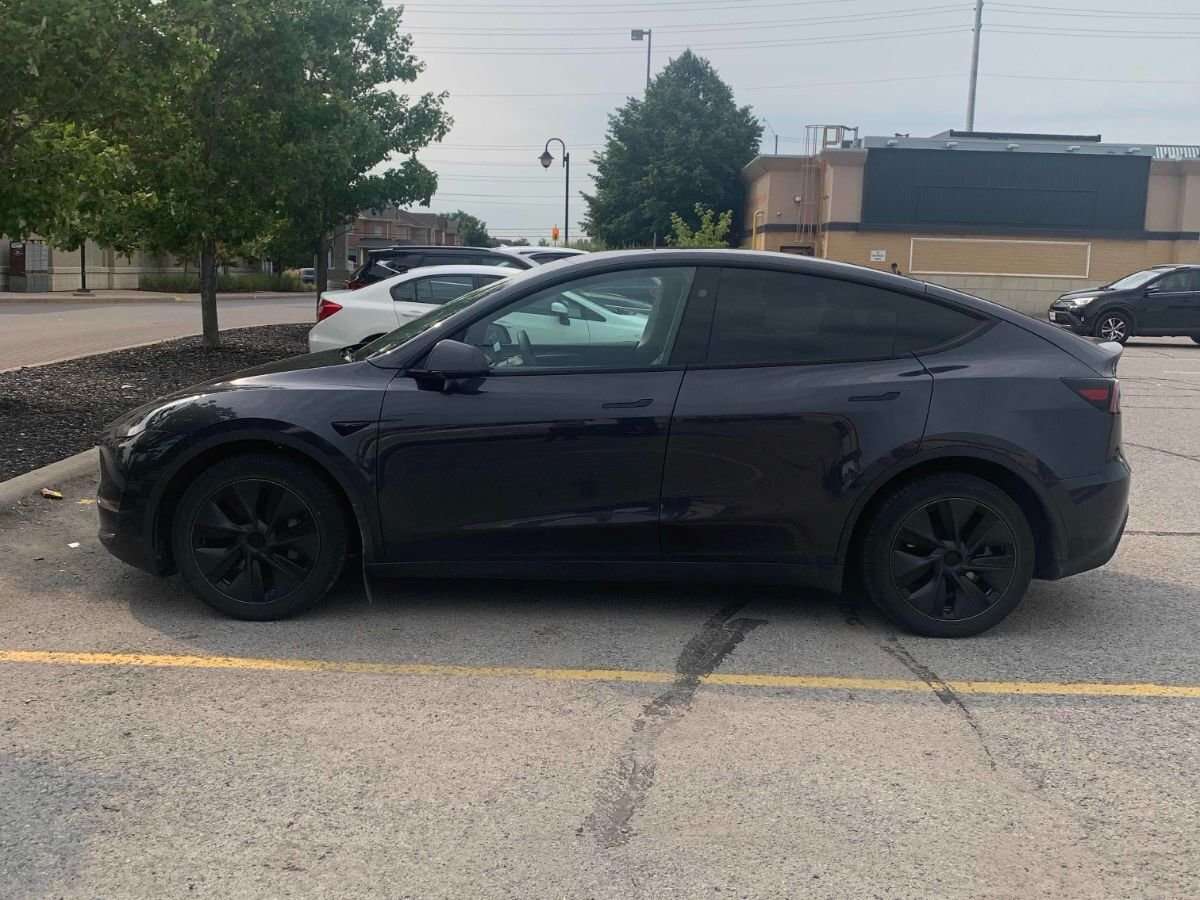 2024 Tesla Model Y Long Range AWD