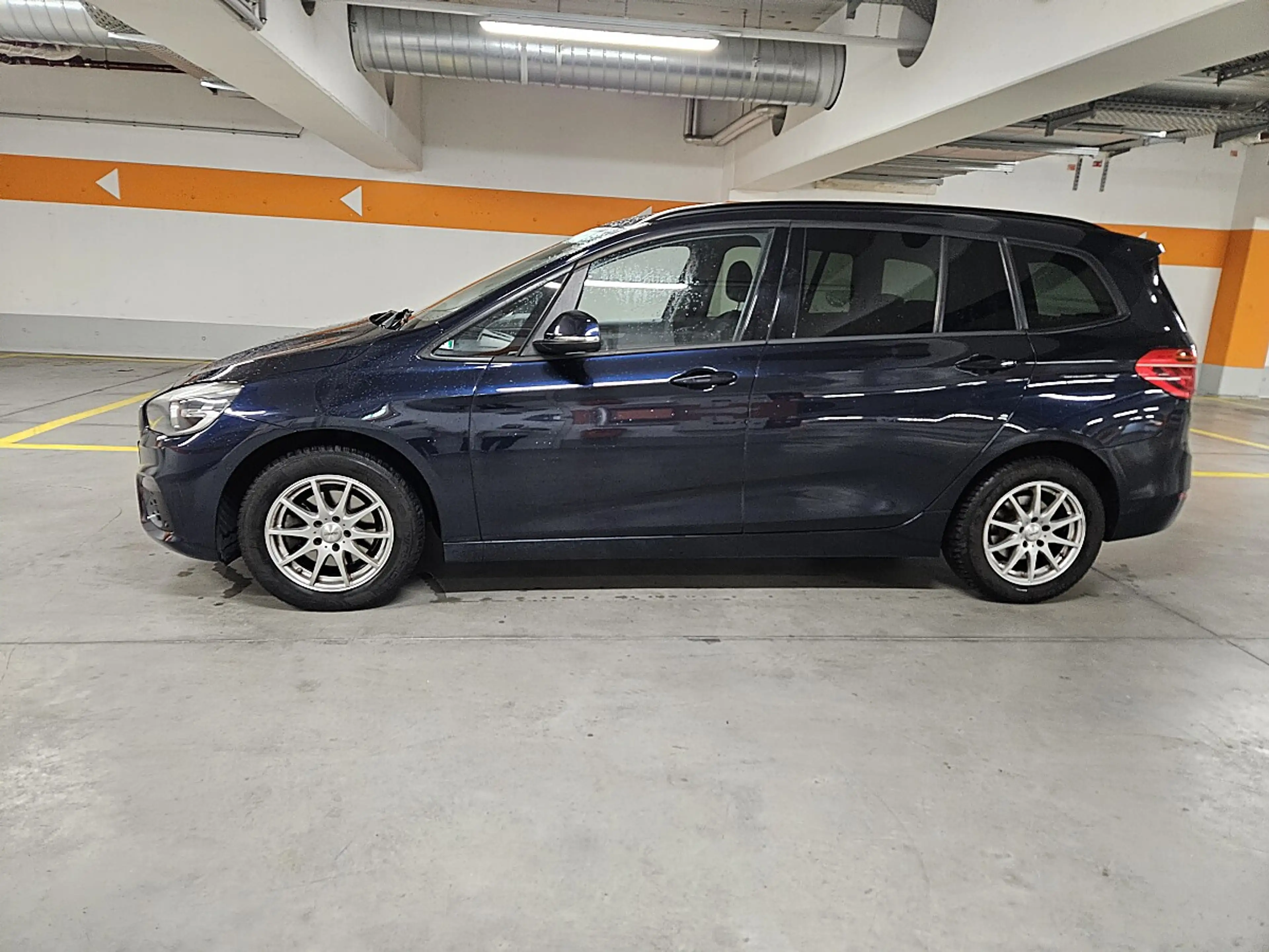 BMW 216 d Gran Tourer Aut. PANORMA NAVI *FINANZIERUNG M... — photo 4
