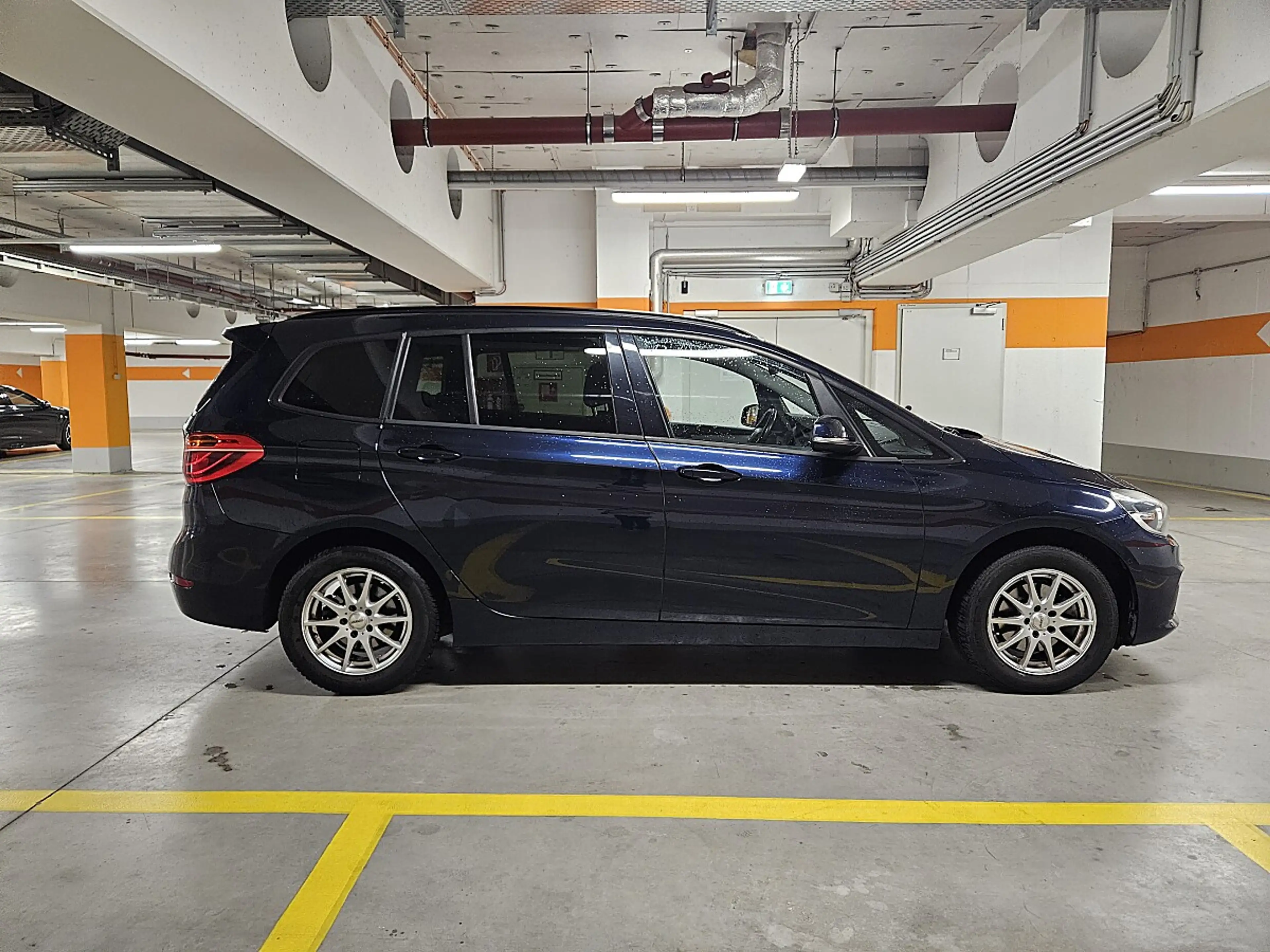 BMW 216 d Gran Tourer Aut. PANORMA NAVI *FINANZIERUNG M... — photo 5