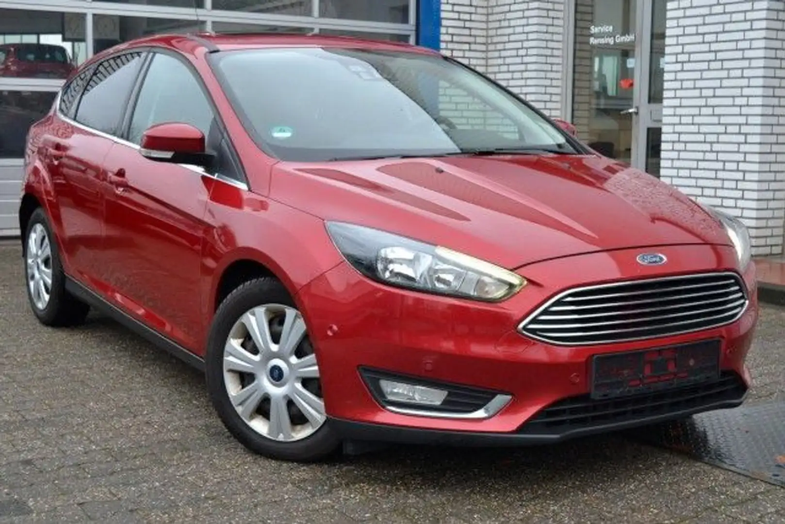 Ford Focus Lim. Titanium Glasdach Kamera ToterWinkel Rouge - 1
