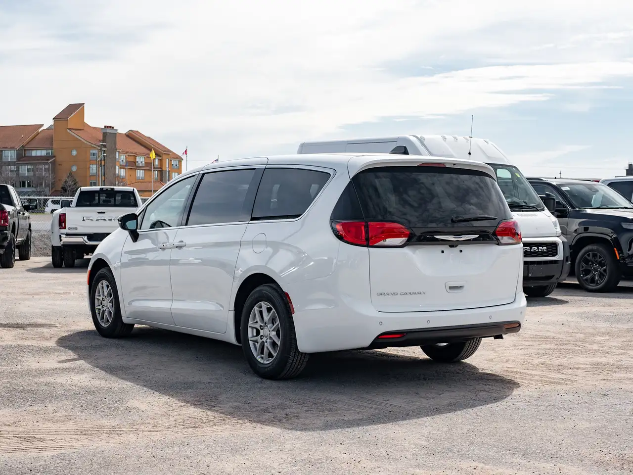 Chrysler Grand Caravan снимка Chrysler Grand Caravan
