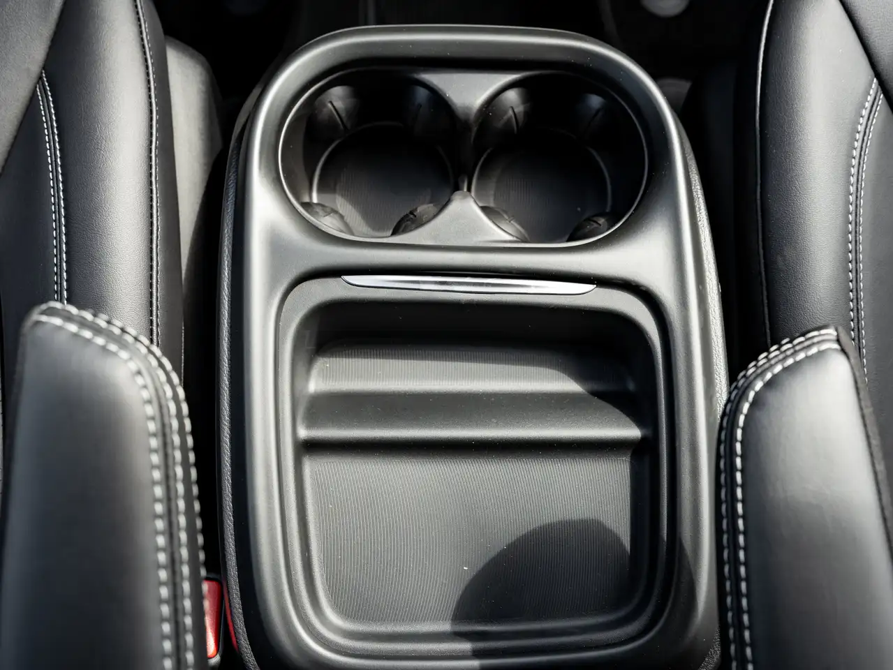 Chrysler Grand Caravan снимка Chrysler Grand Caravan