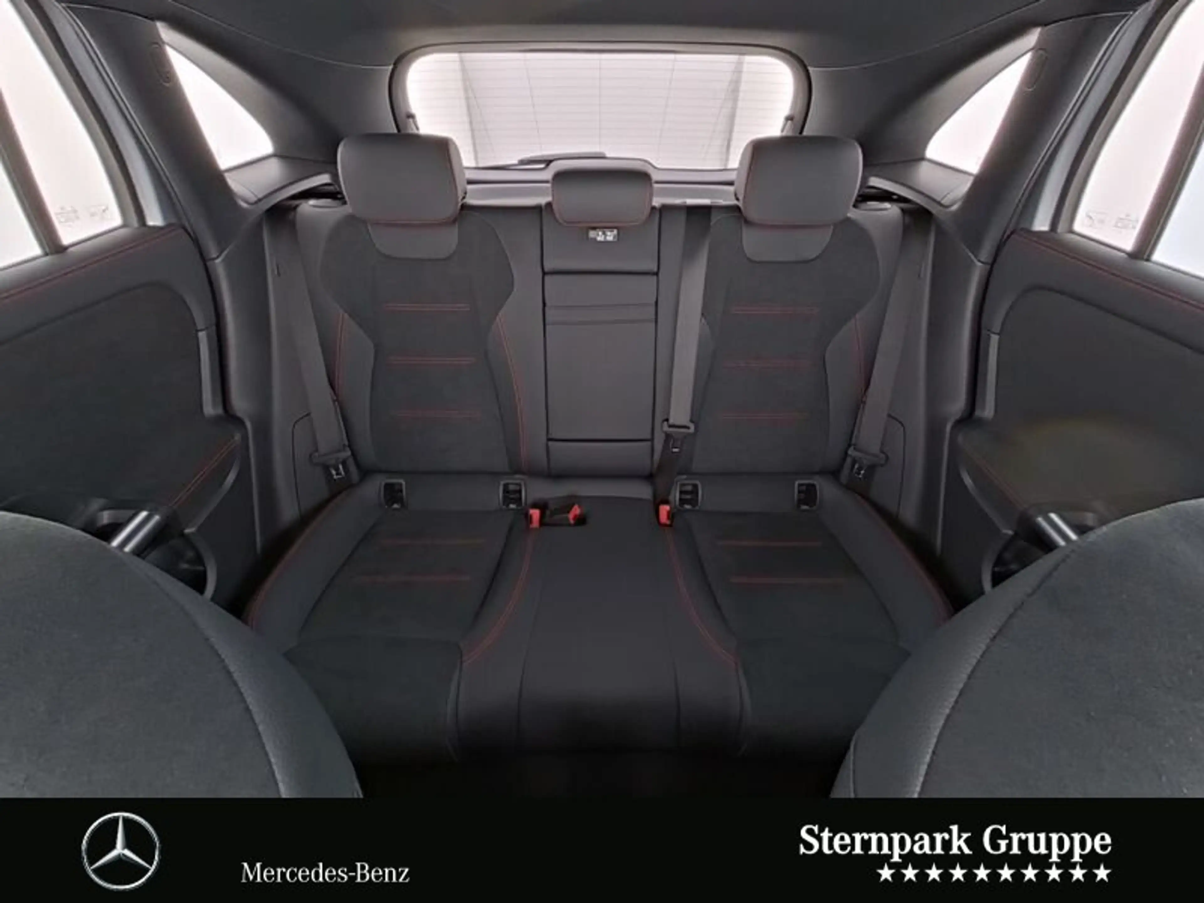 Mercedes-Benz EQA 250 EQA 250+ AMG+NIGHT+PANO+MEMORY+KAMERA+LED+KEYLES — photo 8