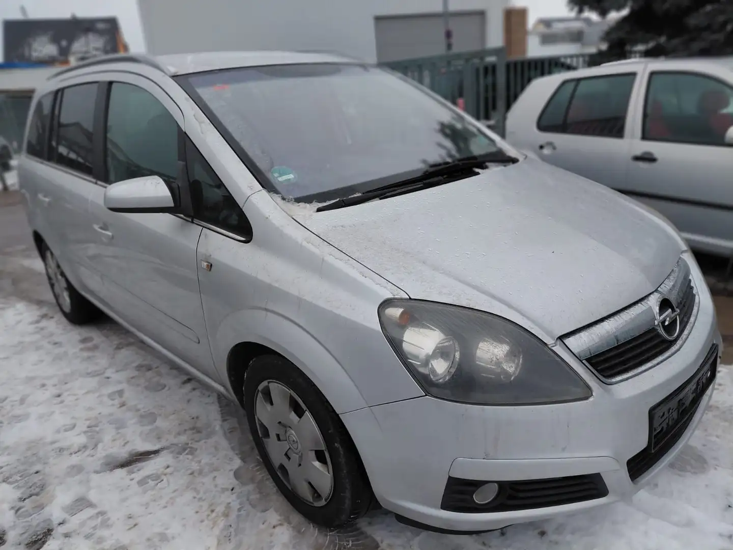 Opel Zafira 1.9 CDTI HU & AU 09-2026! Silber - 2