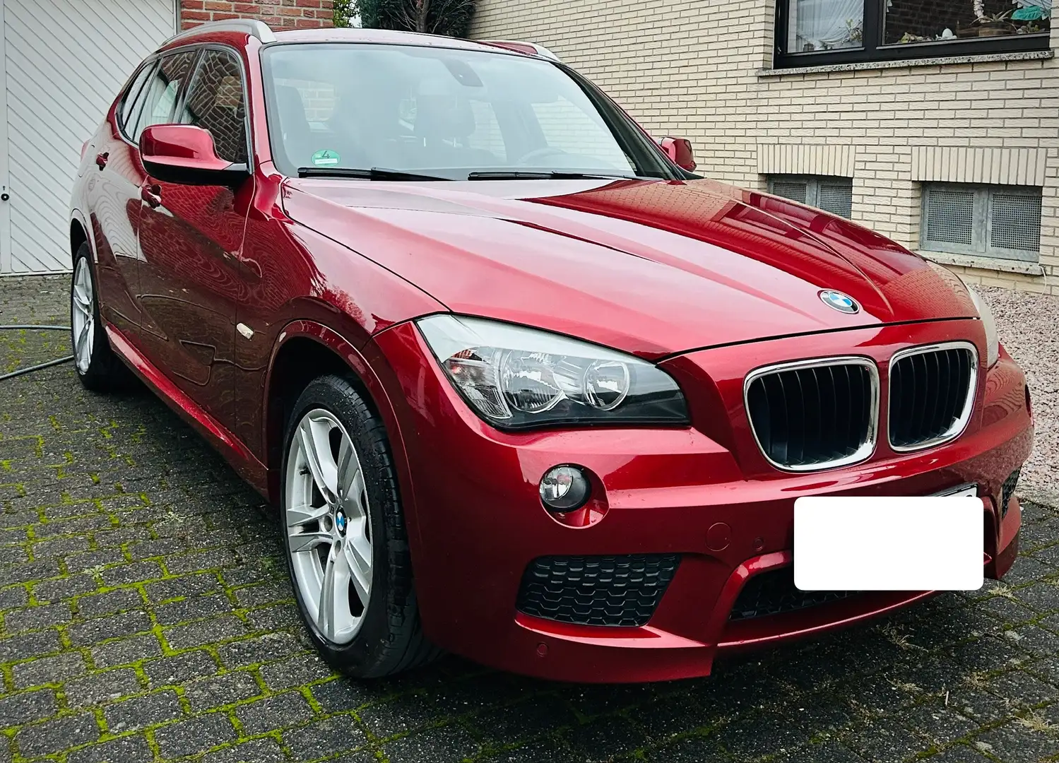 BMW X1 sDrive18i M Sportpaket Rot - 2