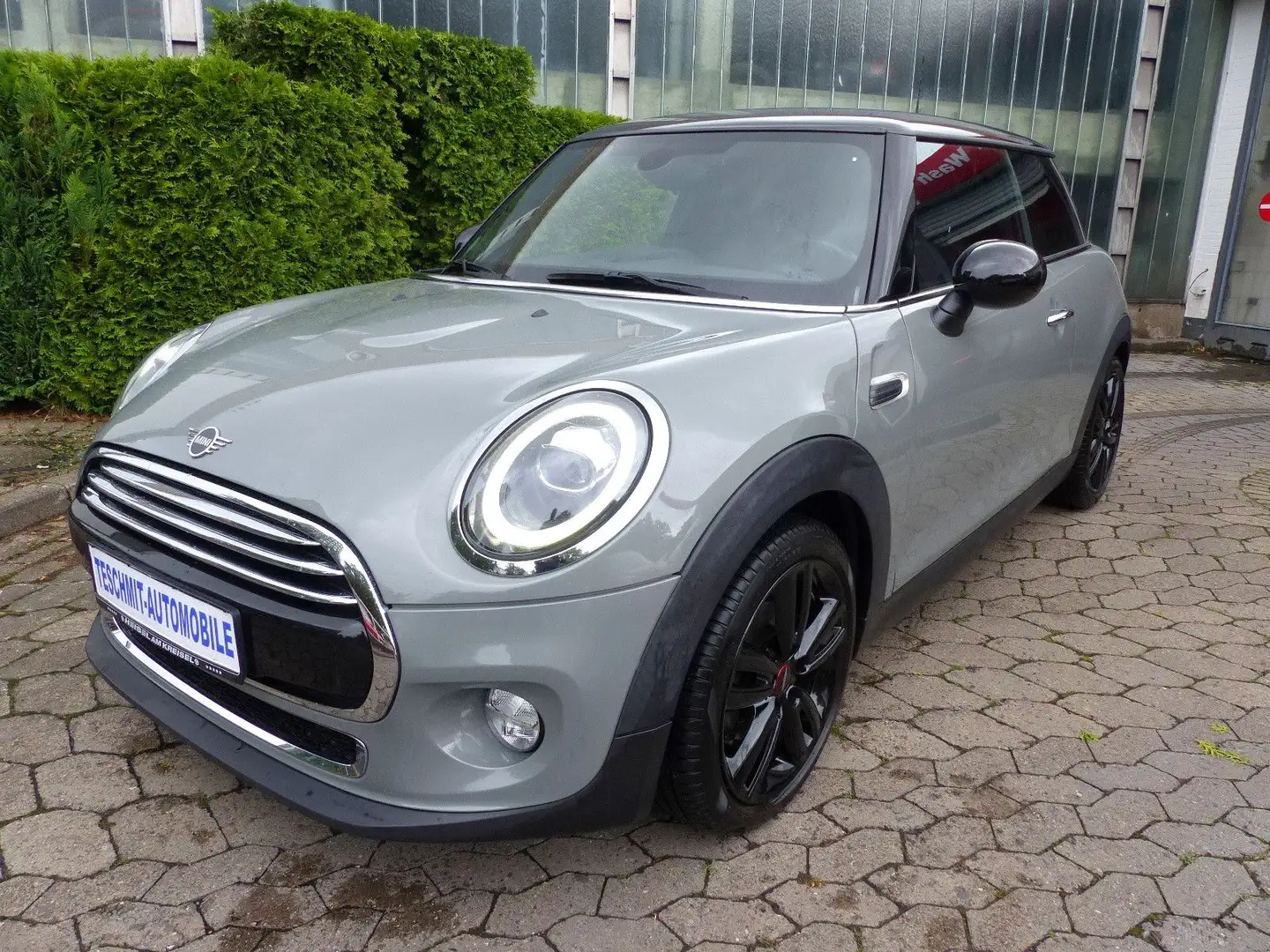 MINI Cooper D LED/Klimaaut/JCW-Alu/PDC/Sitzheiz/2.Hd Grau - 2