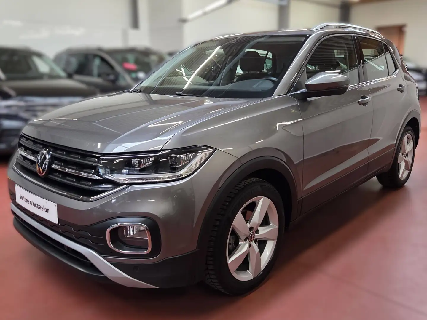 VOLKSWAGEN T-cross