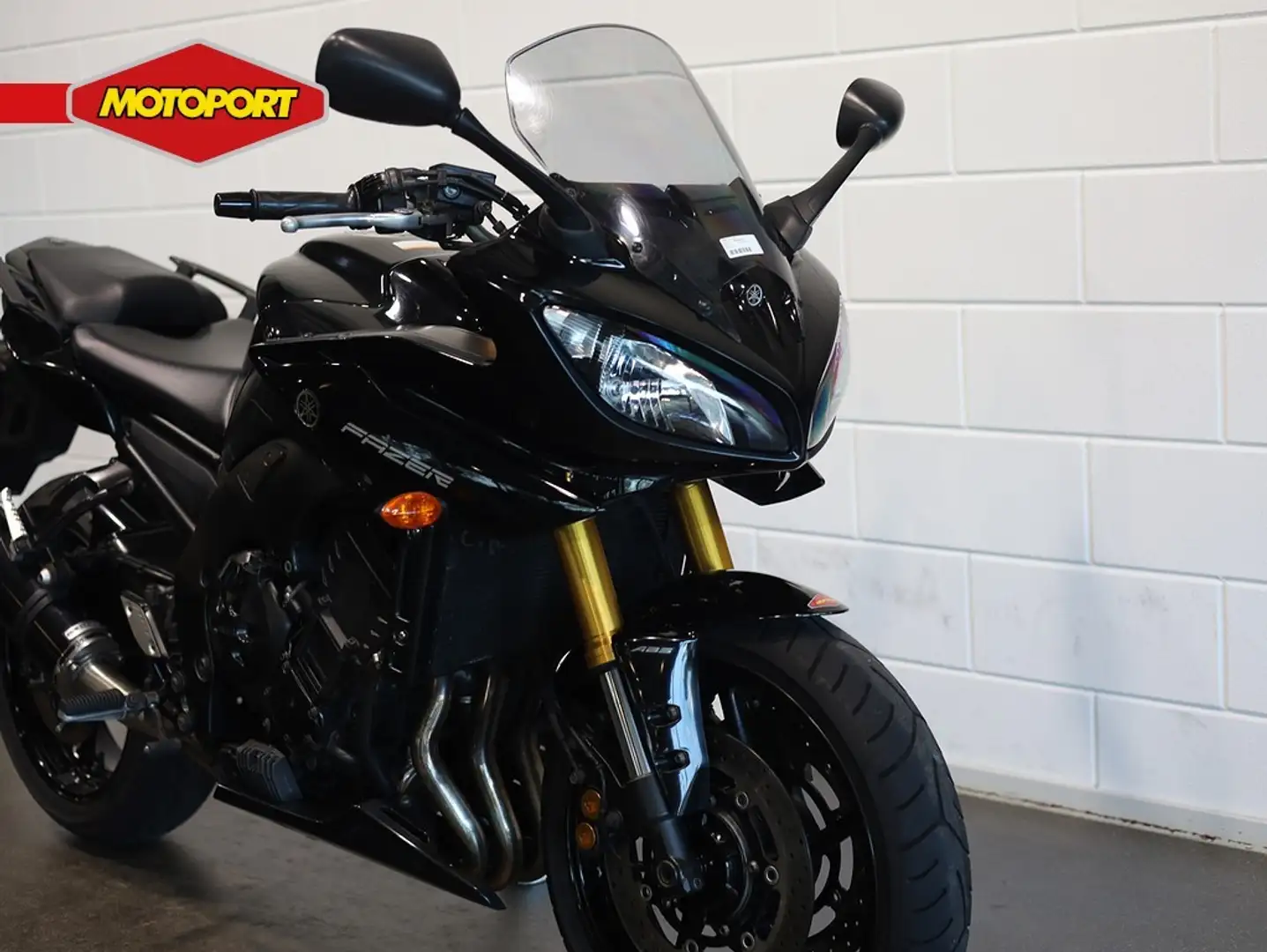 Yamaha FZ 8 S ABS Zwart - 2