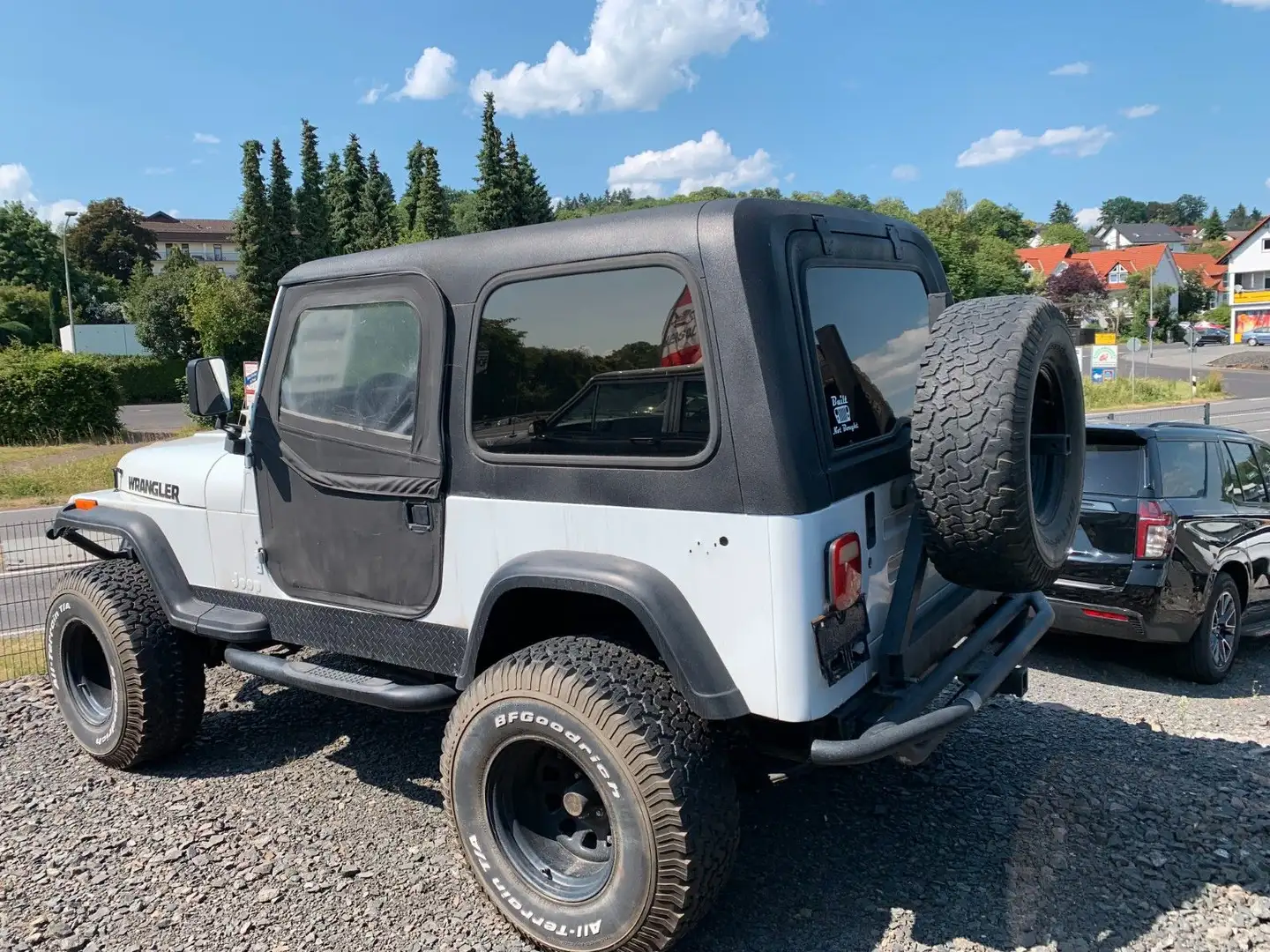 Jeep Wrangler 2.5 OFFROAD H-Zulassung Weiß - 2