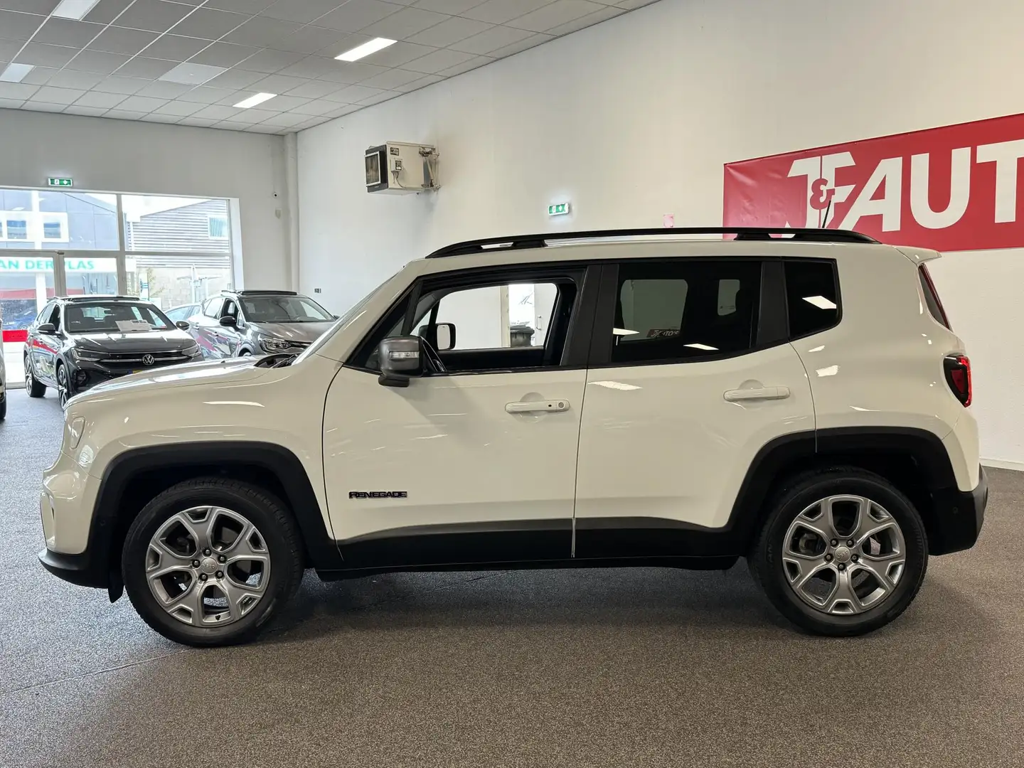 Jeep Renegade 1.3T Limited NAVIGATIE, FULL-LED, CRUISE, 150PK Wit - 2