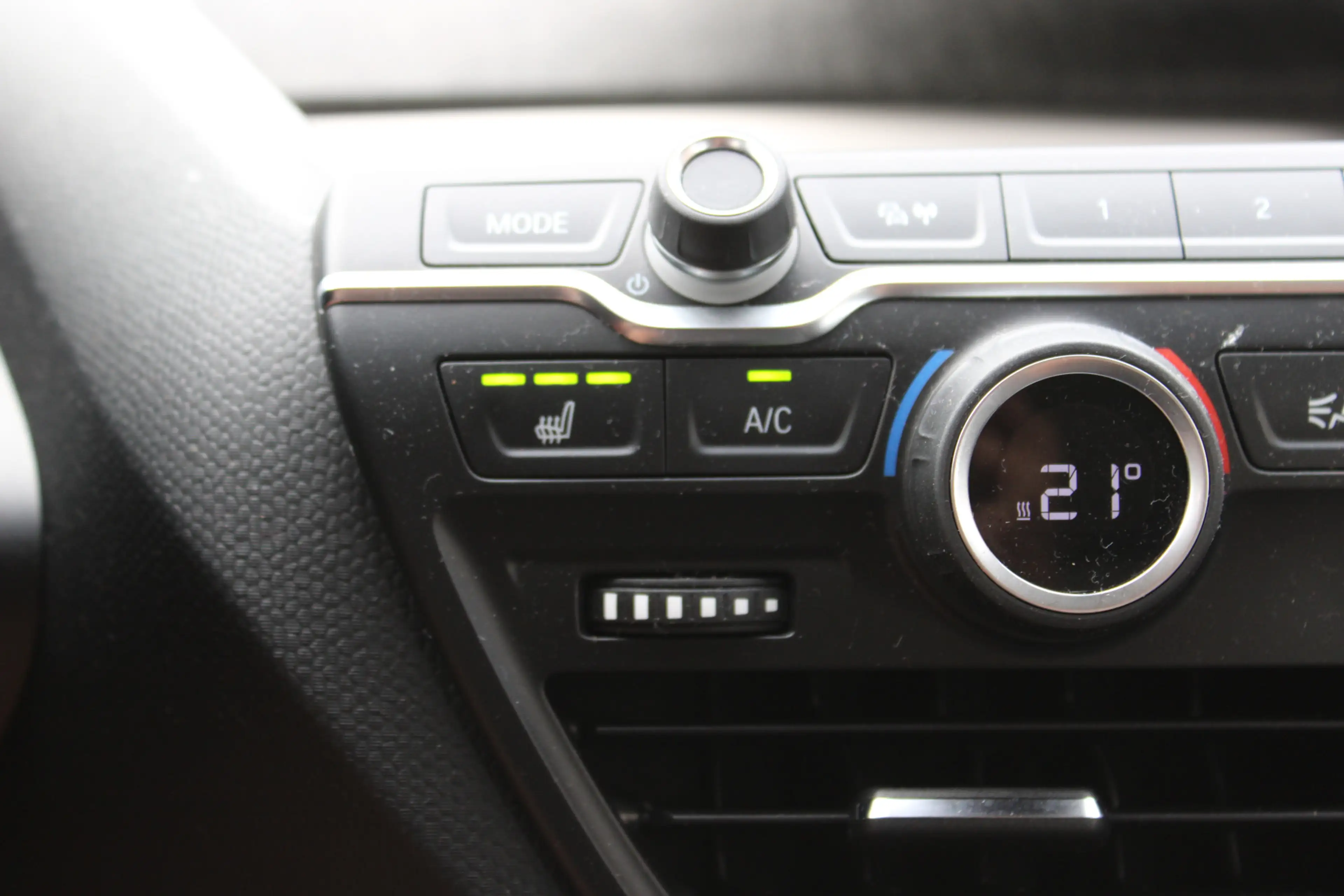 BMW i3 S Executive Edition 120Ah 42 kWh SOh 89,4% NAVI LE — photo 8