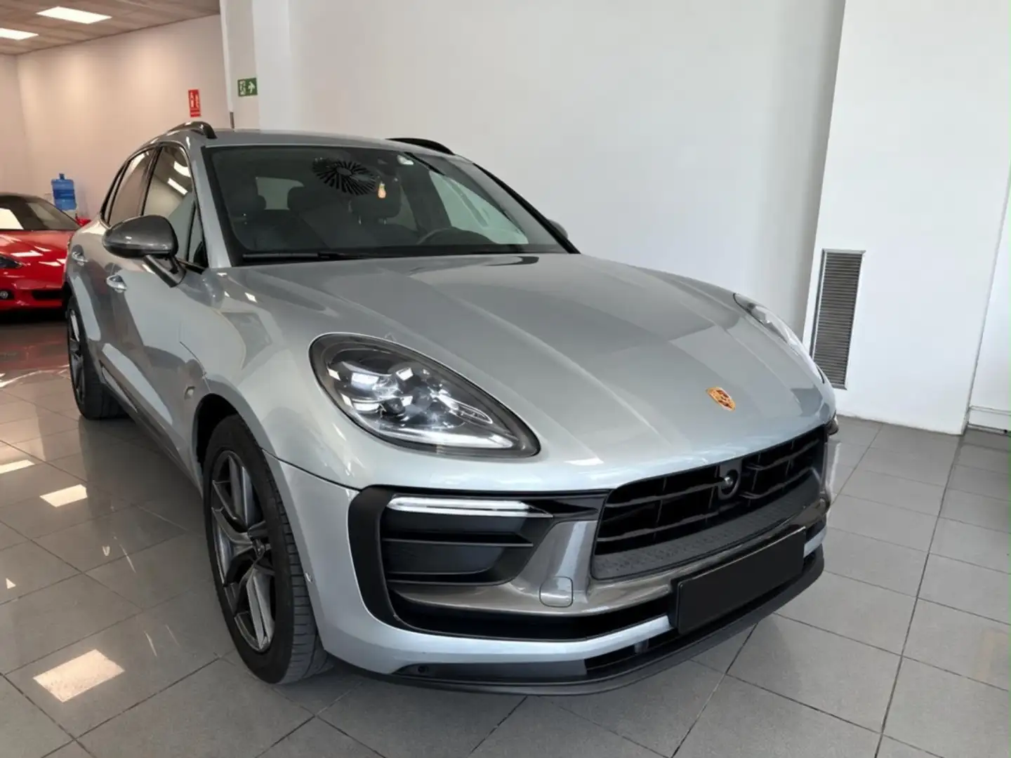 Porsche Macan T Aut. Gris - 1