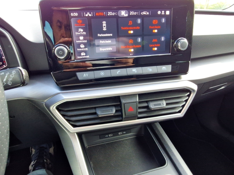 SEAT Leon 1.5 TSI FR LED Sitzhzg PLA Klimaautomatik — photo 11