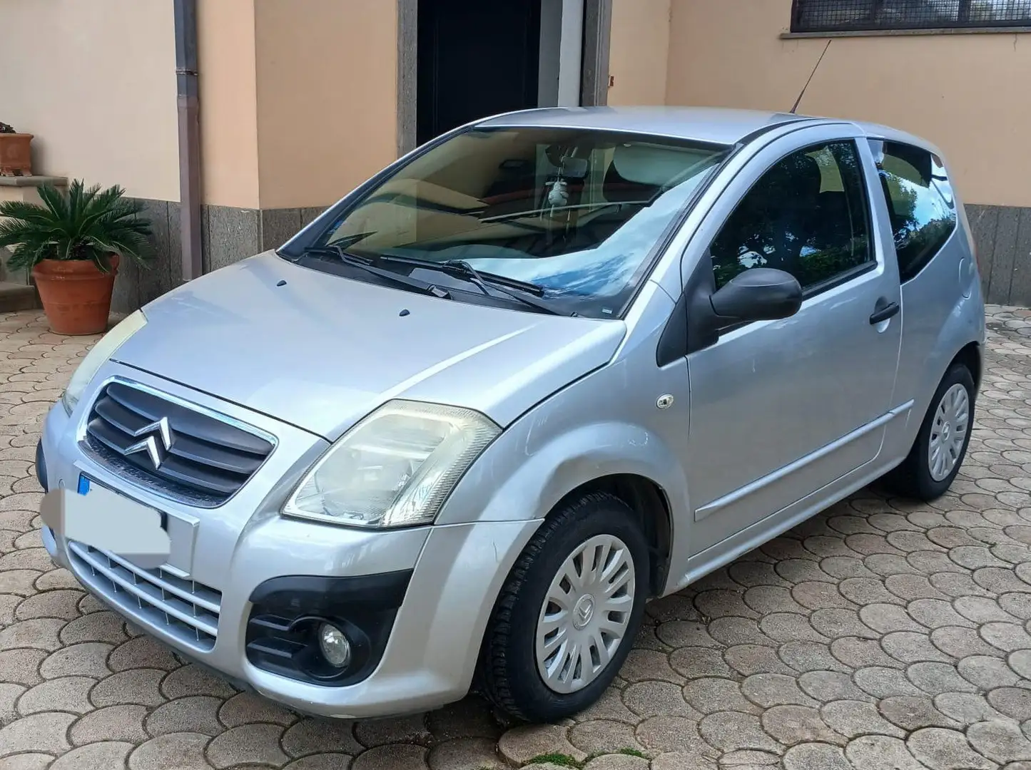 Citroen C2 C2+1.1+Elegance+c/abs+FL Grigio - 2