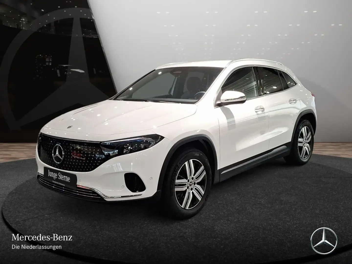 Mercedes-Benz EQA 300 4M ELECTRICART+PLUS-PAKET+KAMERA+KEYLESS Weiß - 2