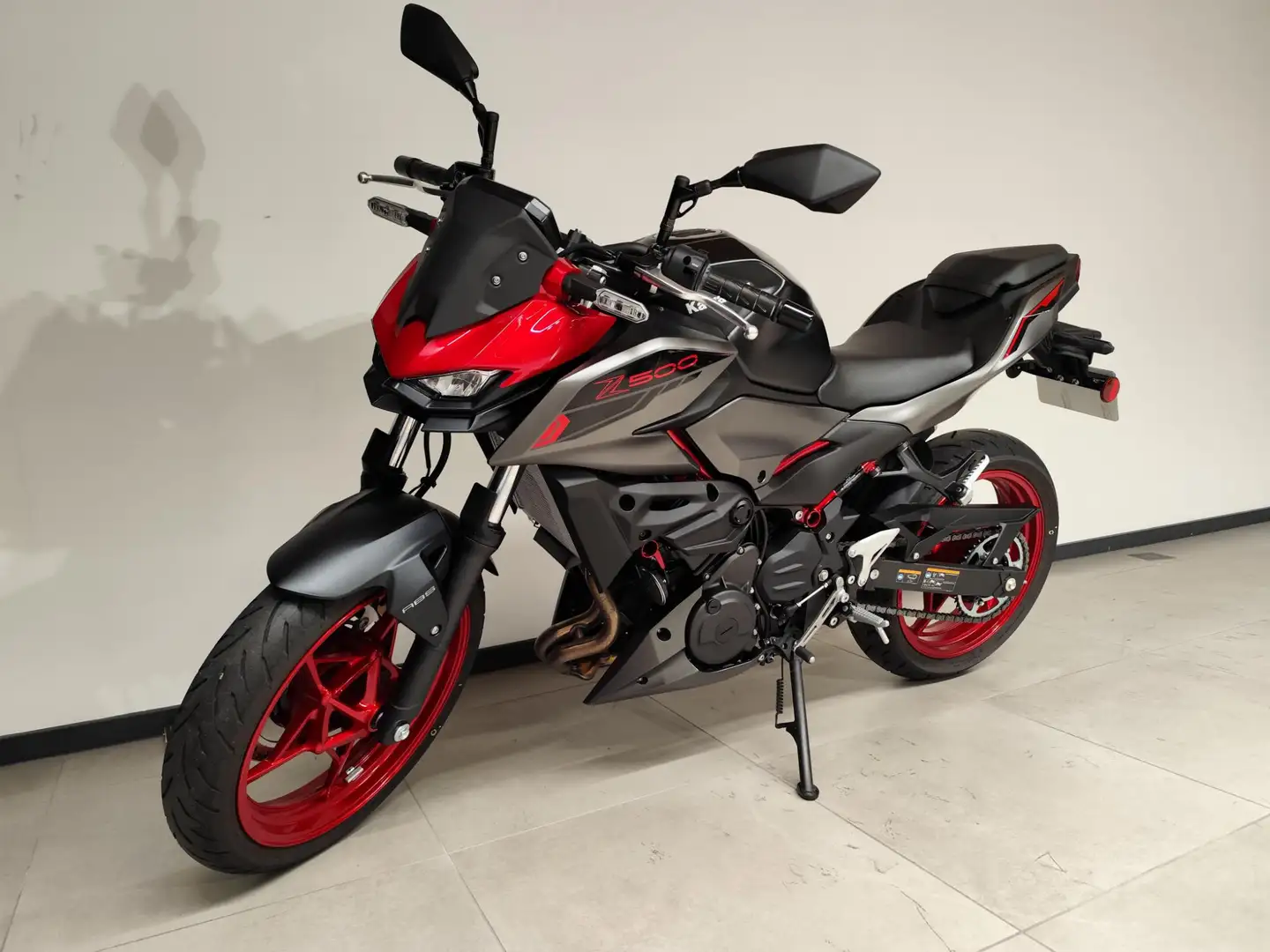 Kawasaki Z 500 Червоний - 1
