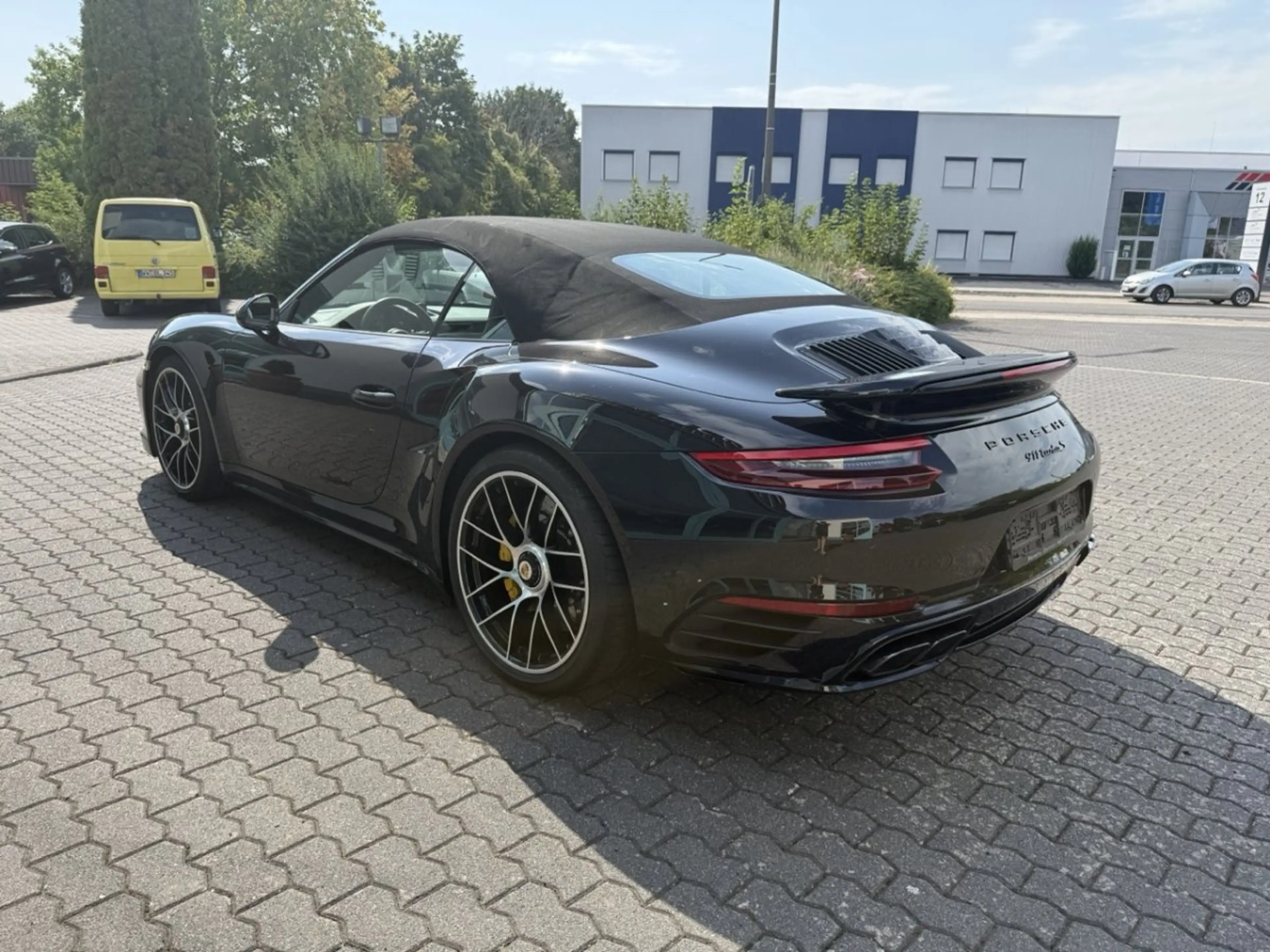 Porsche 911 991.2 Turbo S Cab. 1. Hand — photo 5