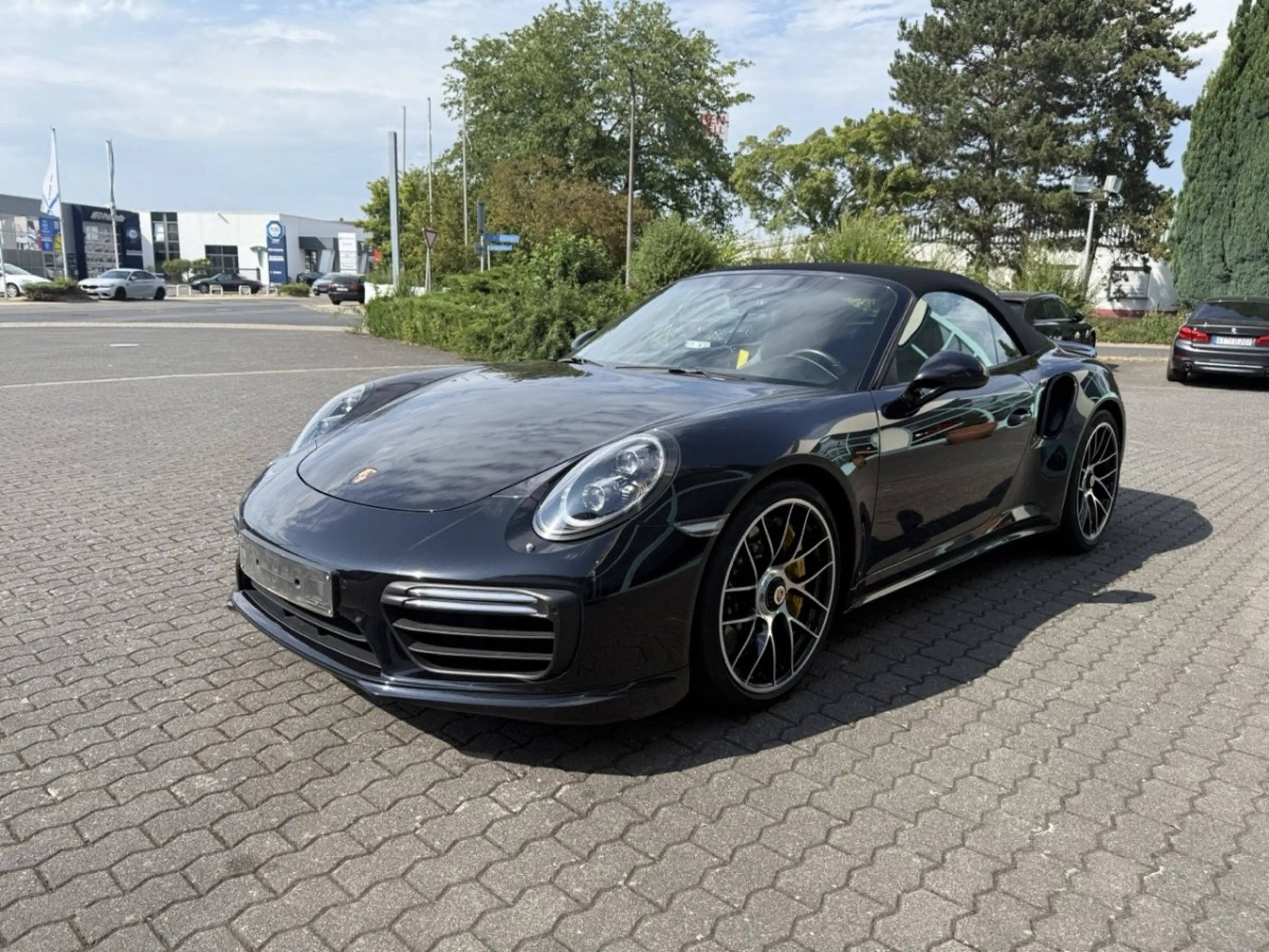 Porsche 911 991.2 Turbo S Cab. 1. Hand — photo 4