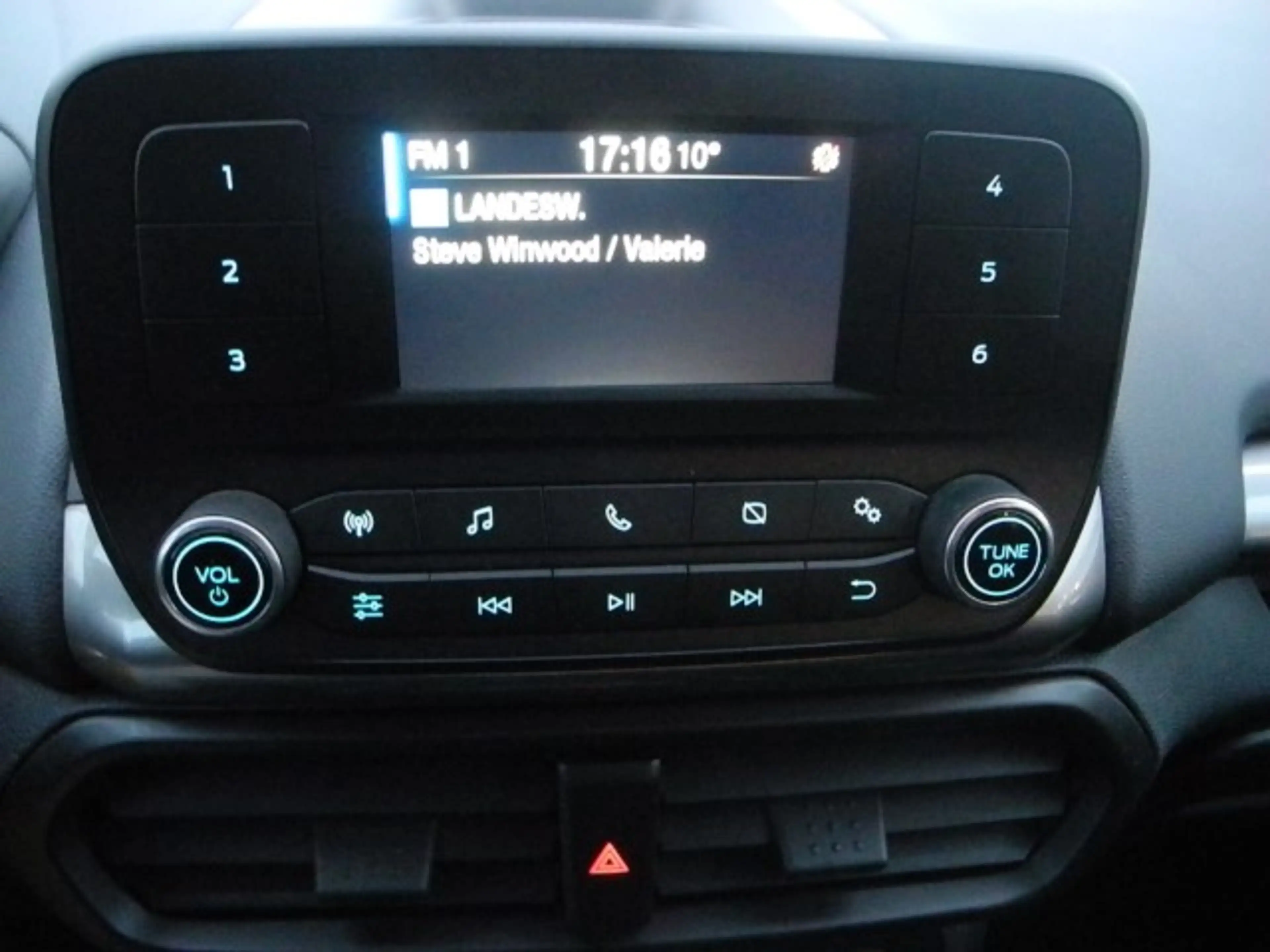 Ford EcoSport 1.0 TREND - WR, Winter-Pak., Reling, PDC v/h, Alu — photo 8